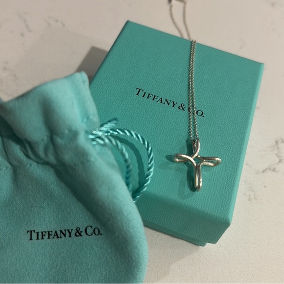 TIFFANY & CO ELSA PERETTI INFINITY CROSS PENDANT NECKLACE SILVER CHAIN AUTHENTIC - Picture 1 of 7